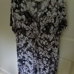 NEW. DAISY FUENTES FLORAL PRINT GARDEN PARTY DRESS.